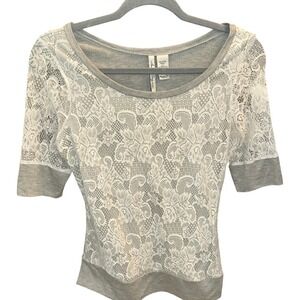 Soft Sloane Lace Overlay Knit Top Size M Gray Ivory Effortless Preppy Chic